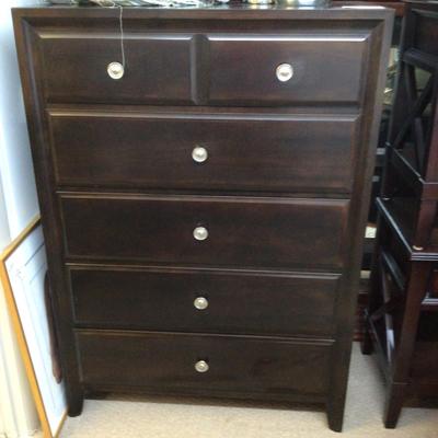 763 Crown Mark Merlot 5 Drawer Dresser