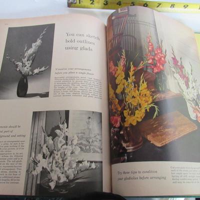 1957 Better Homes and GardensFlower Arranging Book