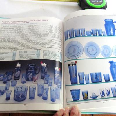 2000 Encyclopedia of Depression Glass, Nice Shape