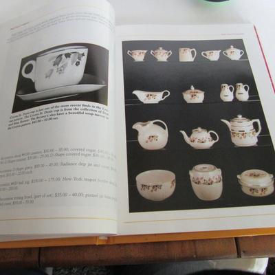 Nice Reference Guide, 2005 American Dinnerware Hard Cover