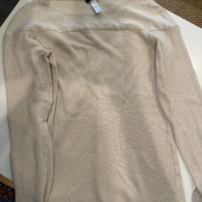 MISC: TSHIRTS (WOMEN'S) COASBELLA, THEORY, BCBG & MOR