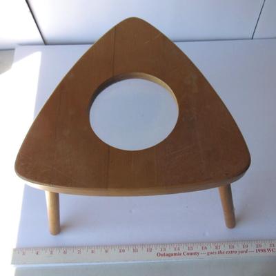 Lot 334: Vintage Childs Wood Stool, Magnifier