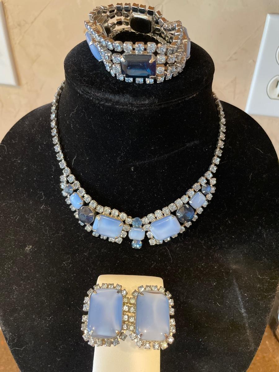 Blue costume jewelry set