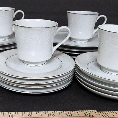 Lot 343: NICE! Set of Crown Victoria Lovelace Fine China, Made in Japan