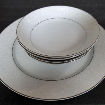 Lot 343: NICE! Set of Crown Victoria Lovelace Fine China, Made in Japan