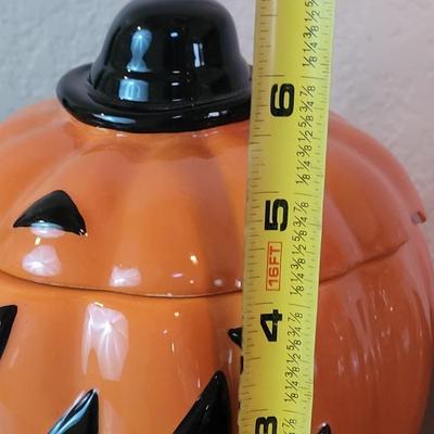 Ceramic Jack o Lantern and Plastic Bowl Deco