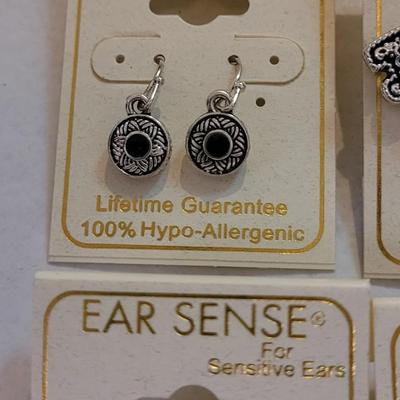 New 100% Hypo Allergenic Silver Tone Earrings