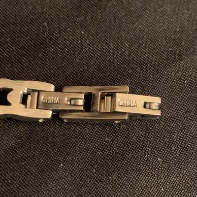 Variety of Watches: Rolex, Mickey Mouse, Seiko, & More (K-HS)