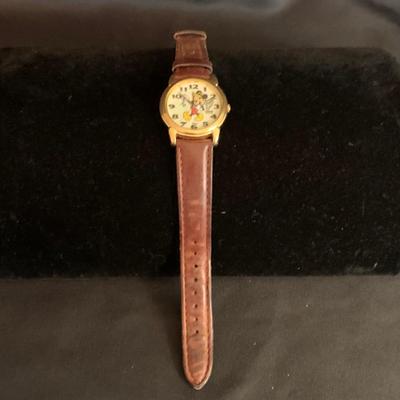 Variety of Watches: Rolex, Mickey Mouse, Seiko, & More (K-HS)