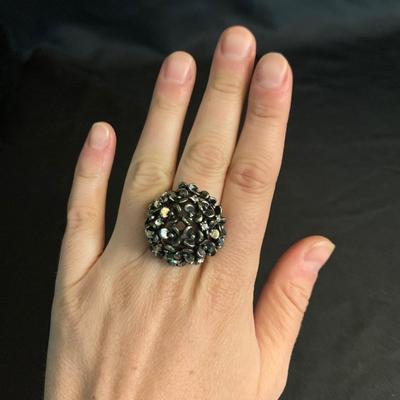 Variety of Silver & Gold Jewelry, Including Sterling & 14K (K-HS)