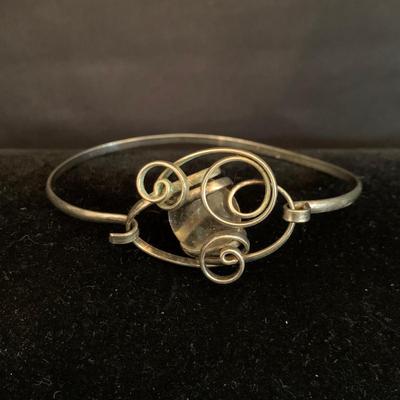 Variety of Silver & Gold Jewelry, Including Sterling & 14K (K-HS)