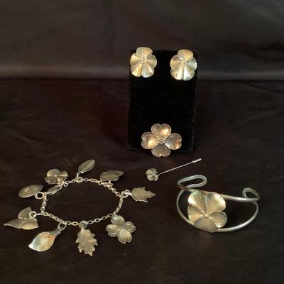 Stuart Nye Sterling Silver Jewelry (K-HS)
