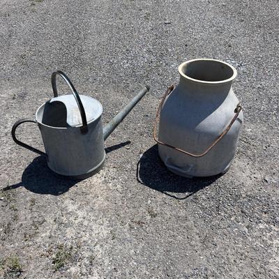 784 Small Metal Trash Can with Lid and Vintage Milk Can