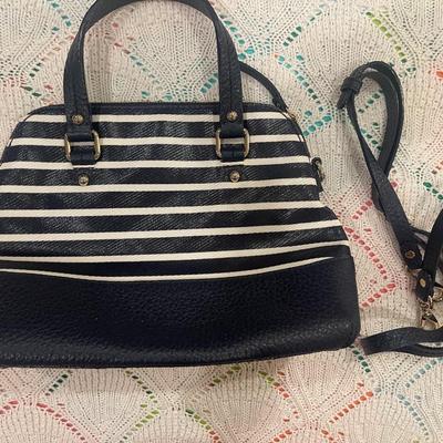 KATE SPADE: NAVY/WHITE STRIPED PURSE