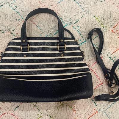 KATE SPADE: NAVY/WHITE STRIPED PURSE