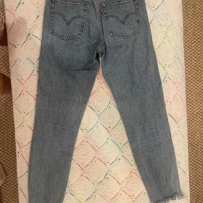 LEVI'S: STRAIGHT LEG DENIM (WOMEN'S) SIZE 25