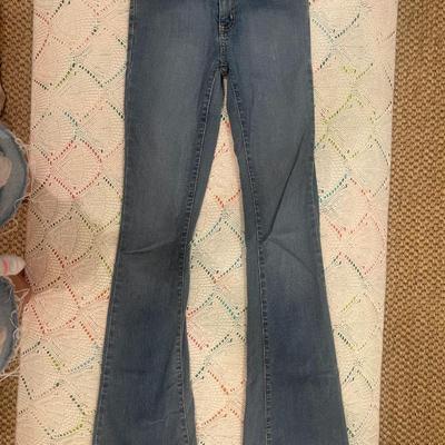 CARMAR: FLAIR LEG DENIM (WOMEN'S) SIZE 25