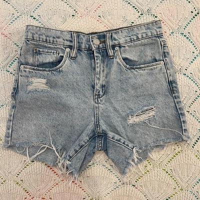 4 PAIRS OF WOMEN'S SHORTS