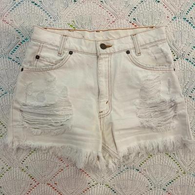 4 PAIRS OF WOMEN'S SHORTS