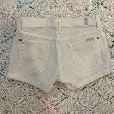 4 PAIRS OF WOMEN'S SHORTS