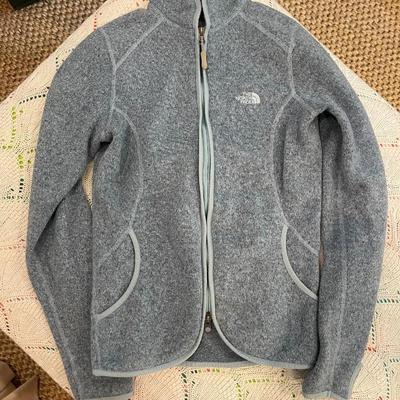 3 WOMEN'S FLEECE JACKETS