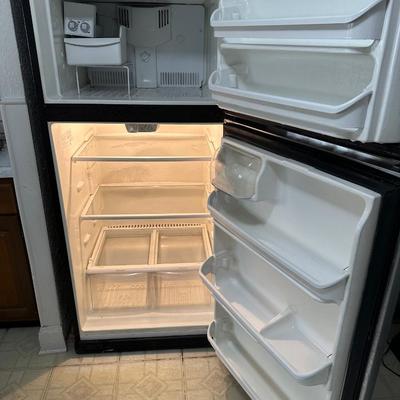 Fridgedaire Refrigerator/ Freezer