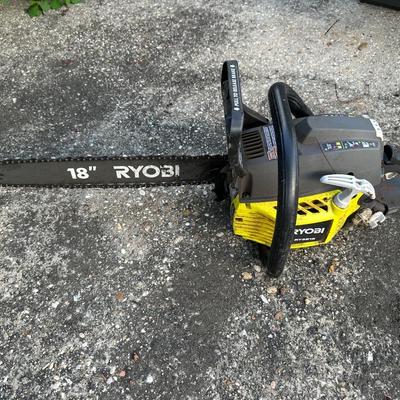 Ryobi Chainsaw 18â€ Runs Like New