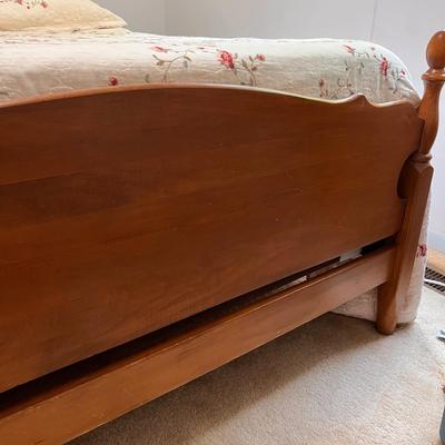 Vintage Solid Wood Twin Bed