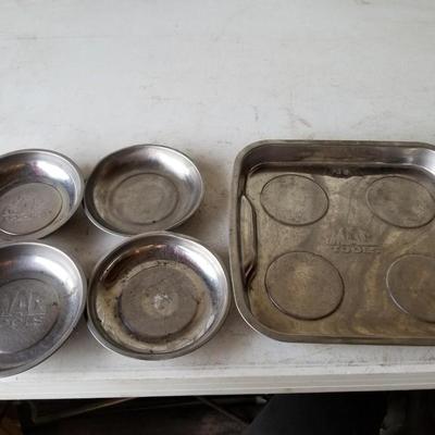Magnetic Trays