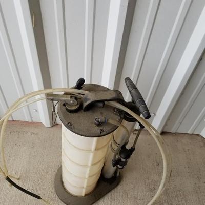 MAC Tools Fluid Evacuator