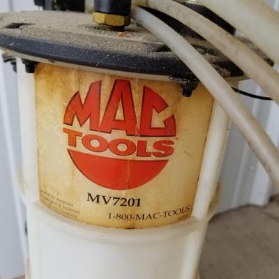 MAC Tools Fluid Evacuator