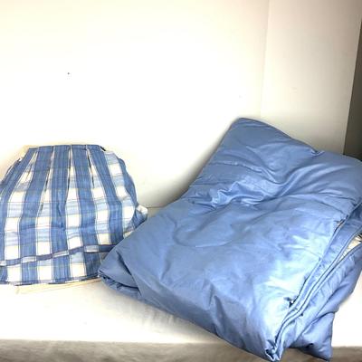805 Brunschwig and Fils 1992 "Sailing Yarns" Twin Comforter w/ Coordinating Bed Skirt