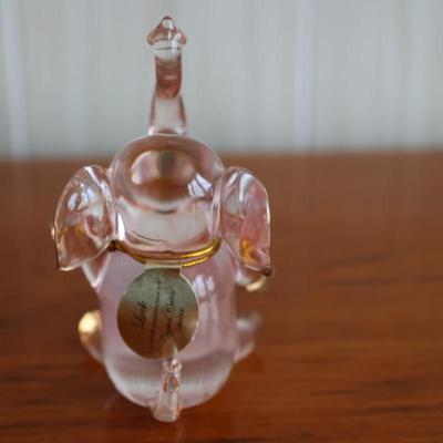 Four Glass Elephants Decor (4)