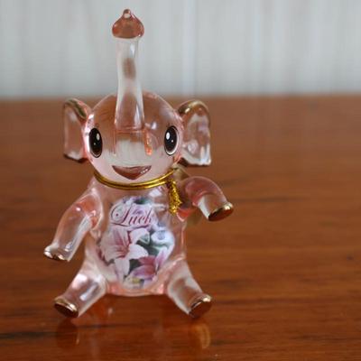 Four Glass Elephants Decor (4)