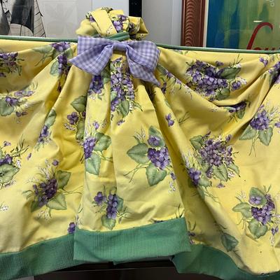 813 Yellow with Purple Violets Valence and Two 7' Panels