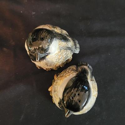 Chickadee Cookie Jar and More (K-CE)