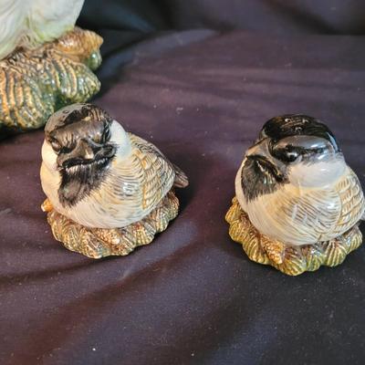 Chickadee Cookie Jar and More (K-CE)