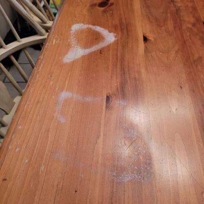 Kitchen Table with Six Windsor Style Chairs (K-CE)