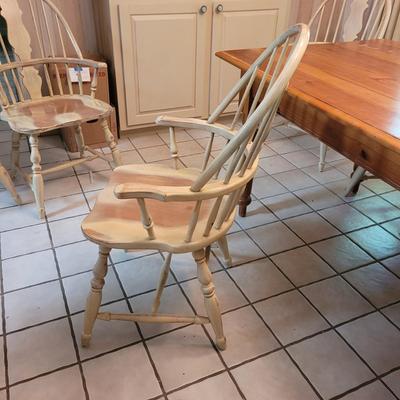 Kitchen Table with Six Windsor Style Chairs (K-CE)