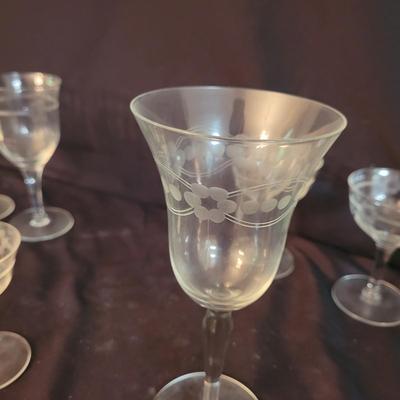 Assortment of Frosted Etched Cordial Glasses (K-CE)
