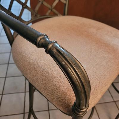 Set of Four Swivel Bar Stools (K-CE)