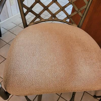 Set of Four Swivel Bar Stools (K-CE)