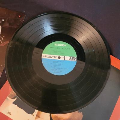 Elvis Memorabilia (K-CE)