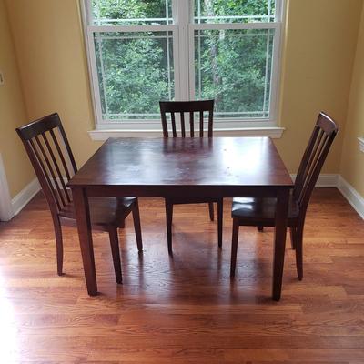 Wooden Kitchen Table with Three Chairs (K-KD)
