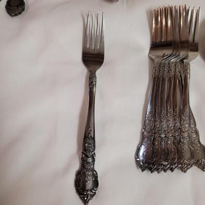 Floral Engraved Stainless Flatware (K-CE)
