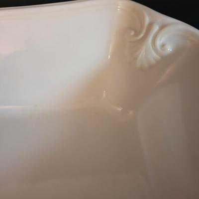 Lenox â€œButlerâ€™s Pantry Gourmetâ€ Dishware and More (K-CE)