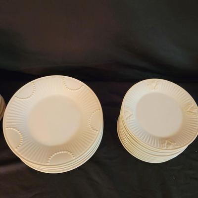 Lenox â€œButlerâ€™s Pantry Gourmetâ€ Dishware and More (K-CE)