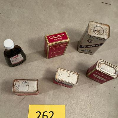 Extract & Spice bottles