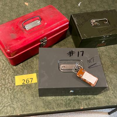 Lot of strong boxes