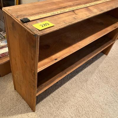 Triple wall shelf